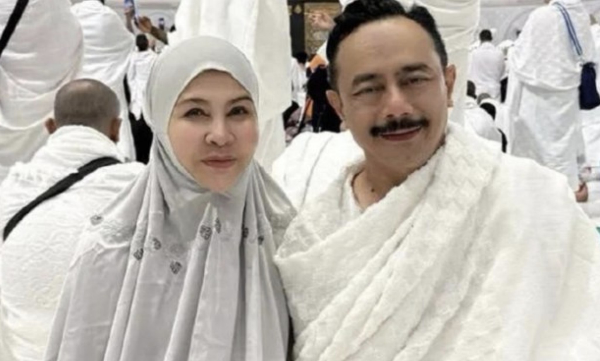 Suami Bonda Rozita ‘Call Emergency’ Tengah Siaran Langsung, Netizen Pula Panas