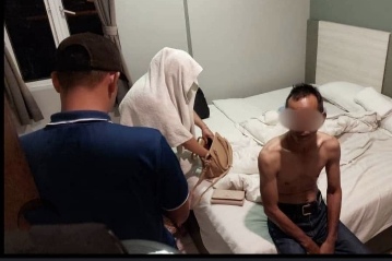 Mengandung 6 Bulan, Tapi Tersasar Jalan – Isteri Ditangkap Khalwat Dengan Rakan Sekerja Ketika Suami Jauh PJJ