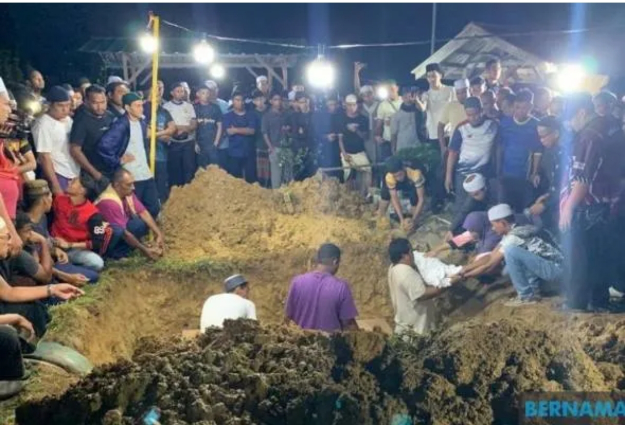 Jenazah Empat Beranam Selamat Dikebumi Dalam Satu Liang Lahad