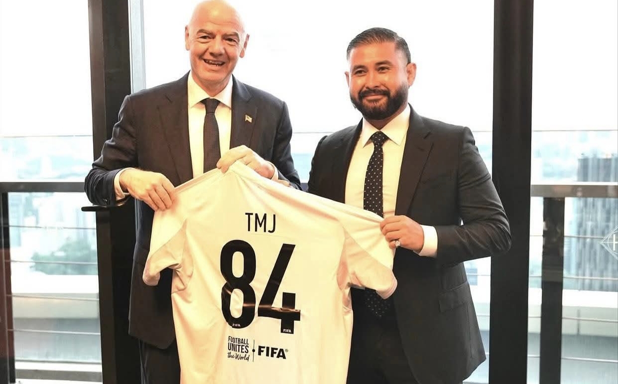 Selepas Pertemuan Dua Ikon Ini, Akhirnya Presiden FIFA Sendiri Umumkan Berita Gembira